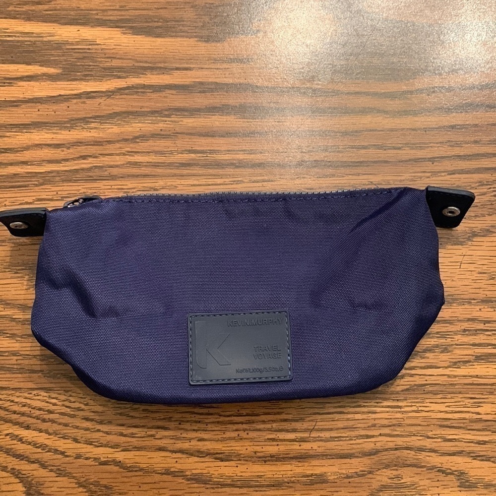 NWOT Kevin Murphy Travel Voyage Navy Blue Nylon Shave Toiletries Bag.‌‌‌‌‌‌